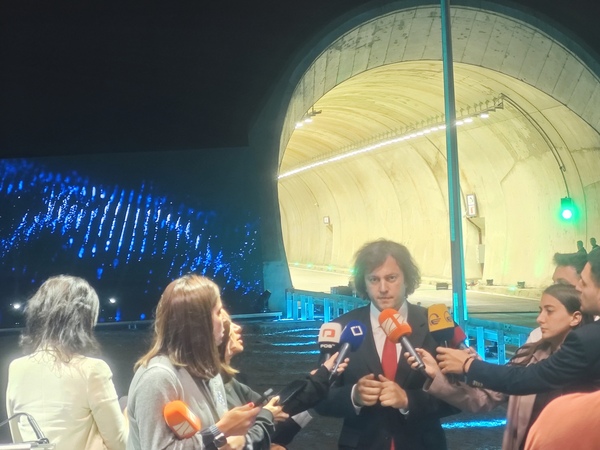 格魯吉亞總理出席E60高速公路F0標段全線通車儀式 (8).jpg